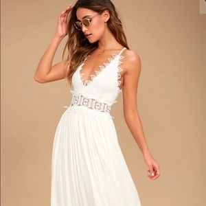 Lulu’s White maxi dress